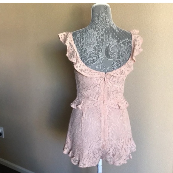 NWT BCBG Dusty Rose pick laces Romper 🌸 - Picture 3 of 6